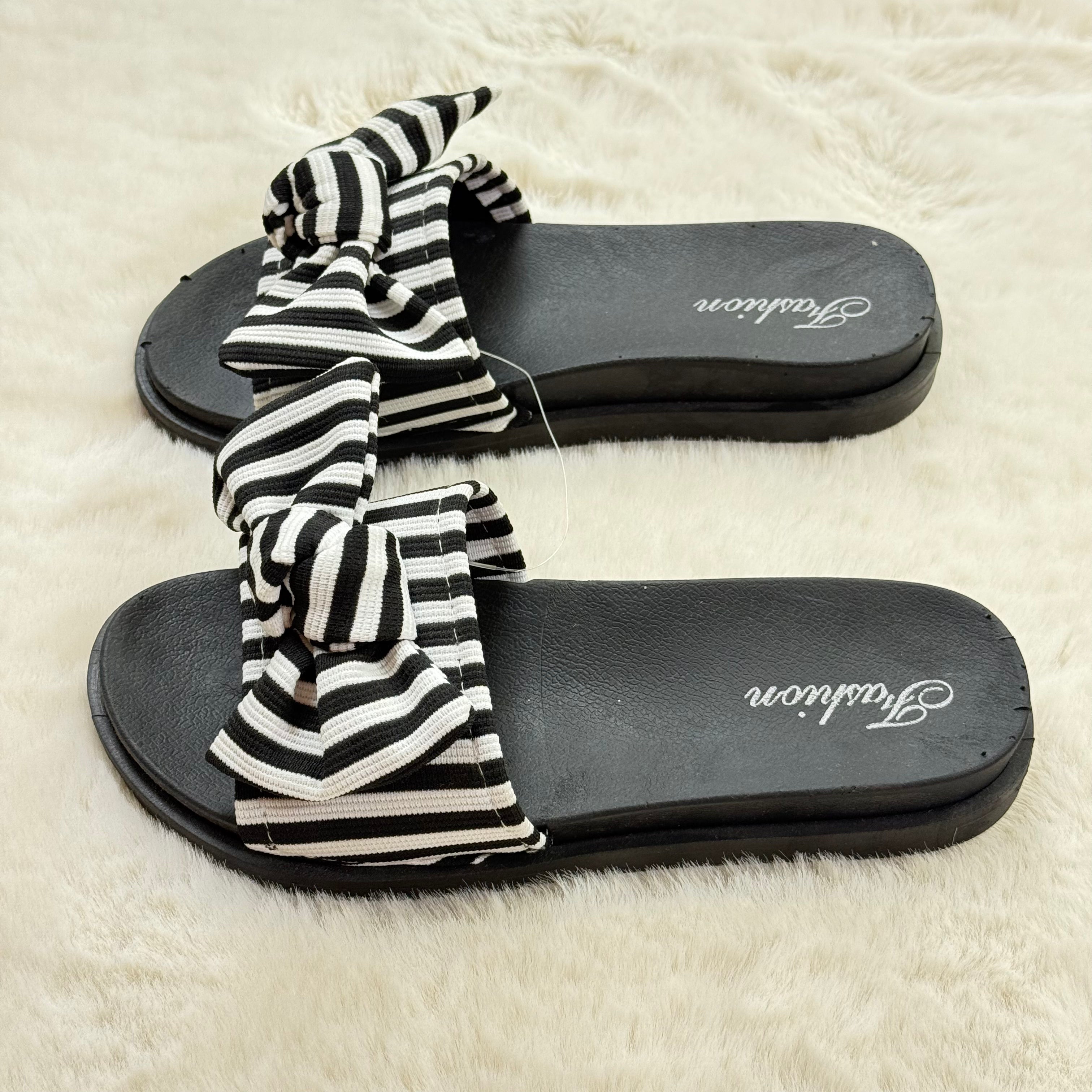 Fashion - Sandales Noires avec Nœuds