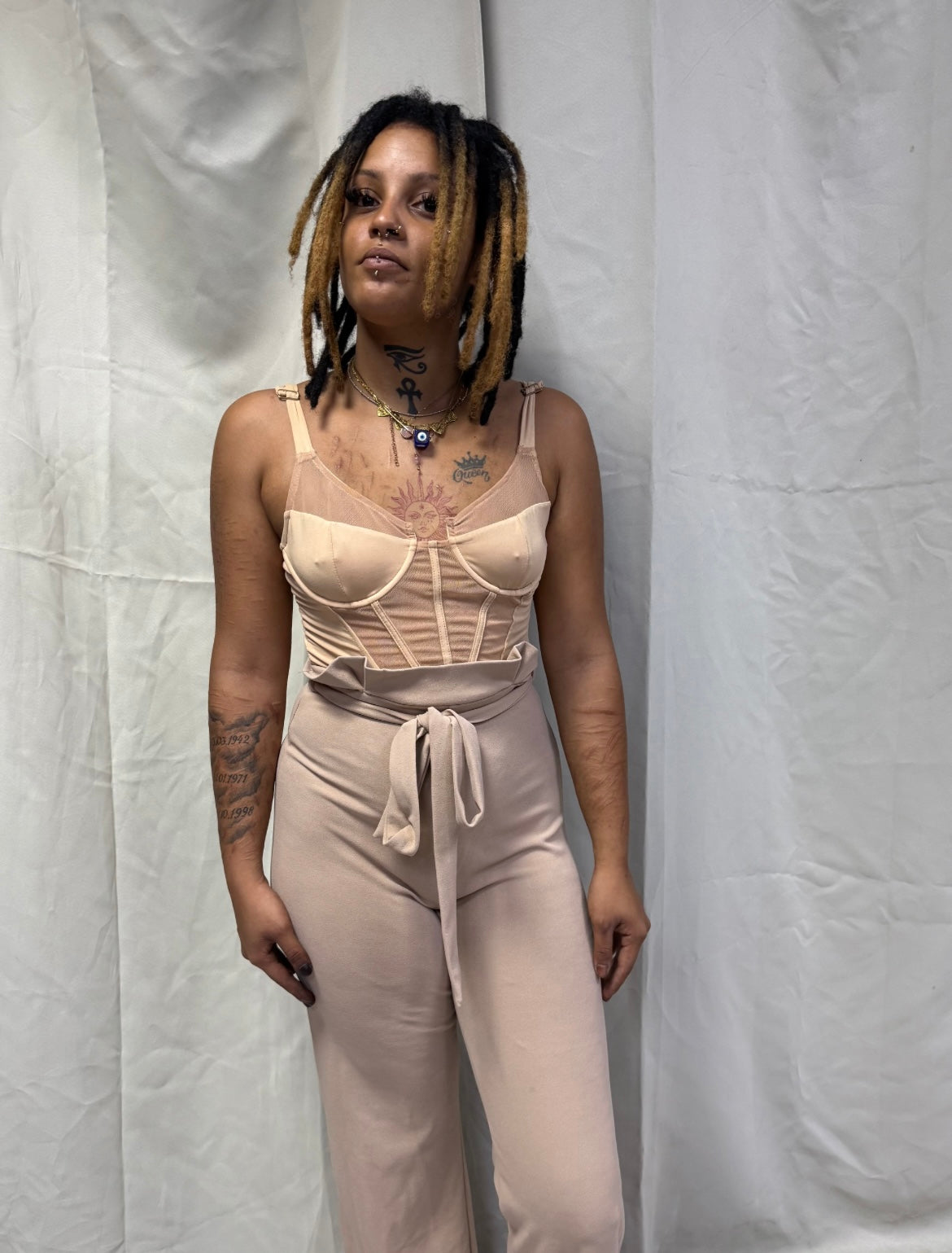 Combinaison bustier corsetée – Beige nude
